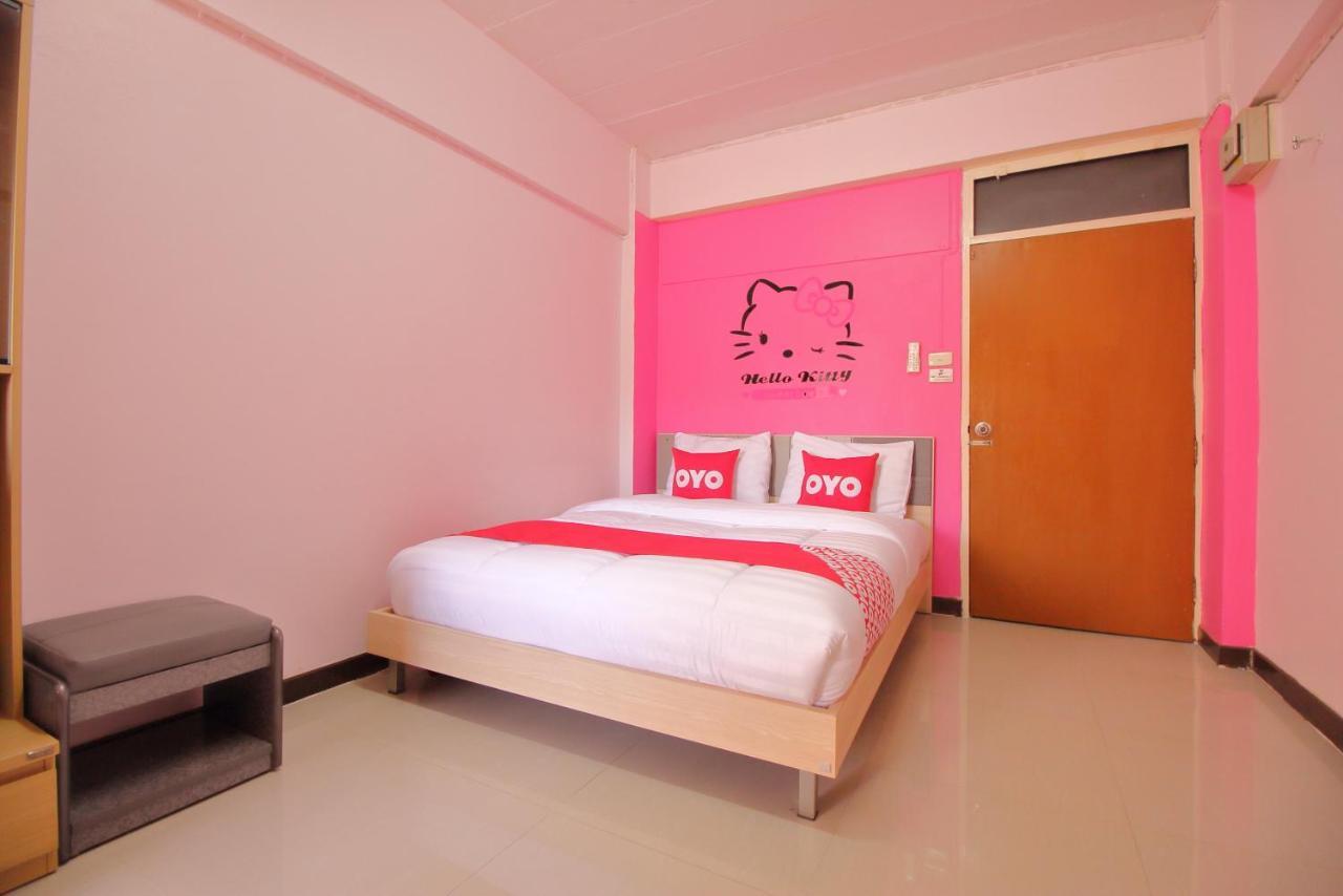 Oyo 618 At Khaosan Hostel (Adults Only) Bangkok Exterior foto